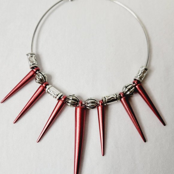 Women's Large Hoop Fashion Earrings - Picture 4 of 6